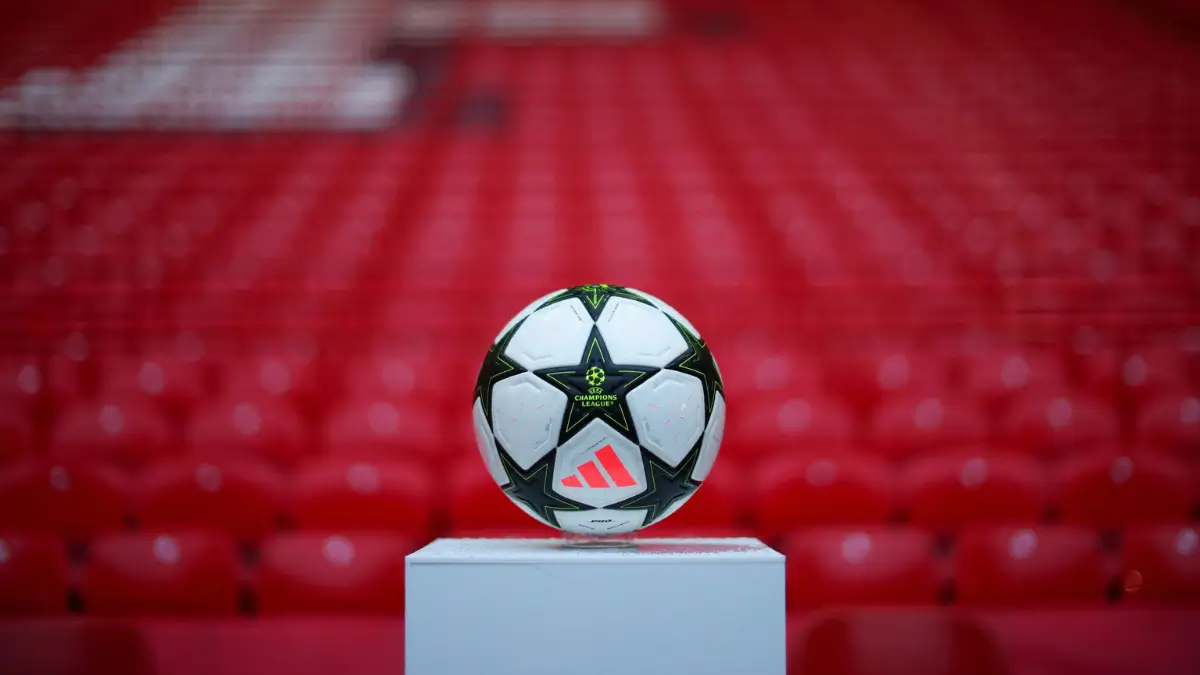 Il pallone da calcio ufficiale della Champions League 2025 2026