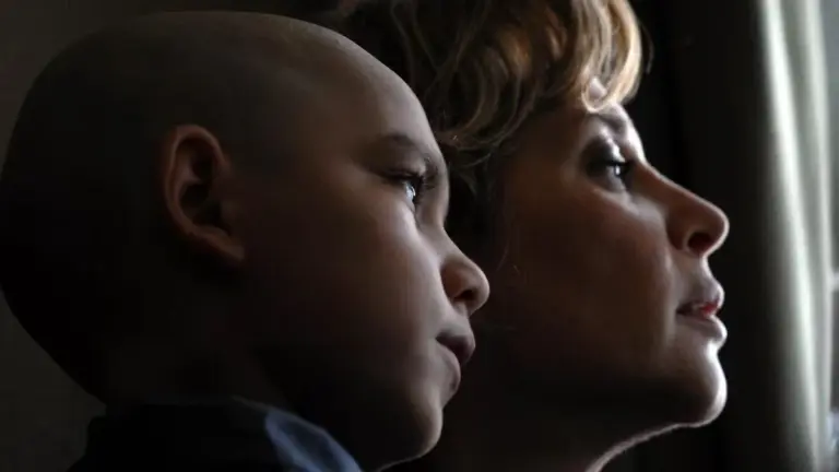 Un’immagine dal film “Oscar e la dama rosa” diretto nel 2009 dallo stesso Éric-Emmanuel Schmitt, autore dell’omonimo libro