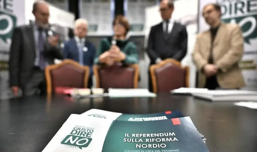 Presentazione al Palazzo di Giustizia di Genova, nella sede dell’Anm locale, del comitato territoriale della Liguria per il No al referendum sulla riforma Nordio, 17 dicembre 2025 (foto Ansa)