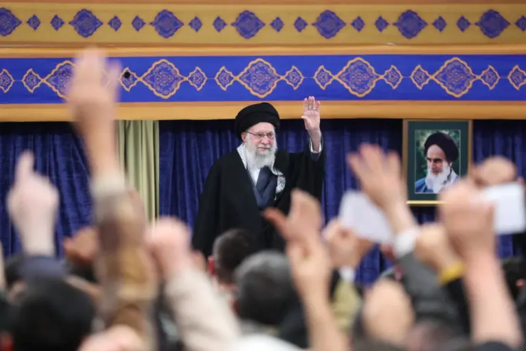Perché il regime in Iran è così duro a cadere