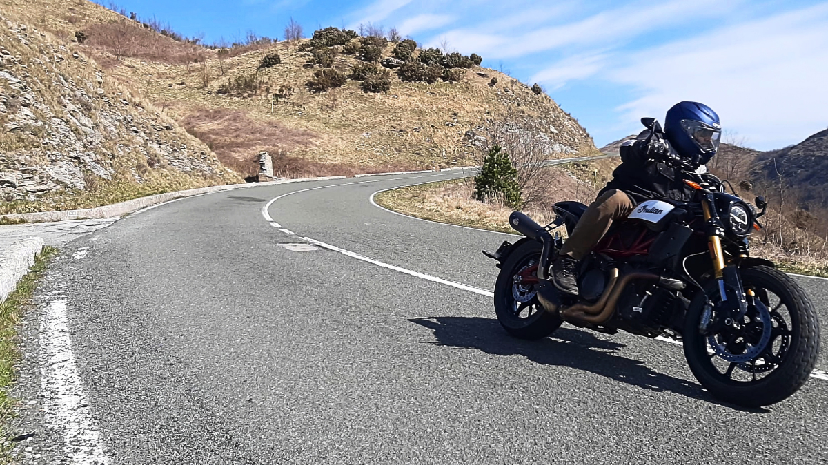 Irc Components è un'azienda orgogliosamente italiana, specializzata nella produzione interna di accessori per moto di alta qualità