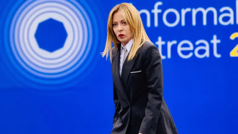Tutte le mosse “europeiste” della “isolatissima” Meloni
