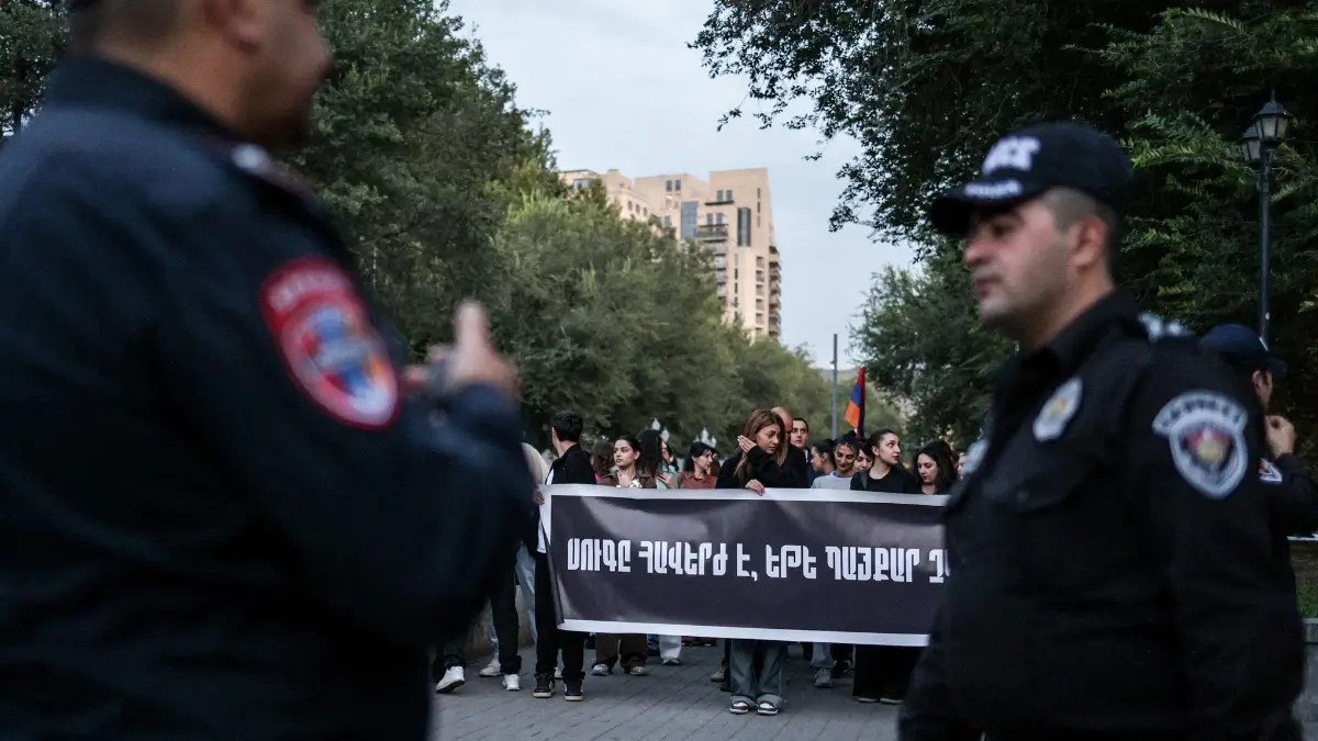Marcia a Erevan, Armenia, nel quinto anniversario della seconda guerra del Nagorno-Karabakh, 27 settembre 2025 (foto Zumapress/Ansa)