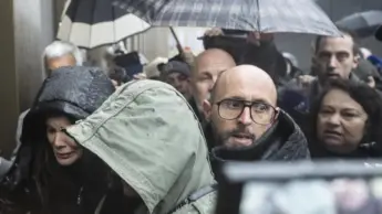 La fortezza di una madre nella disgrazia di Crans-Montana