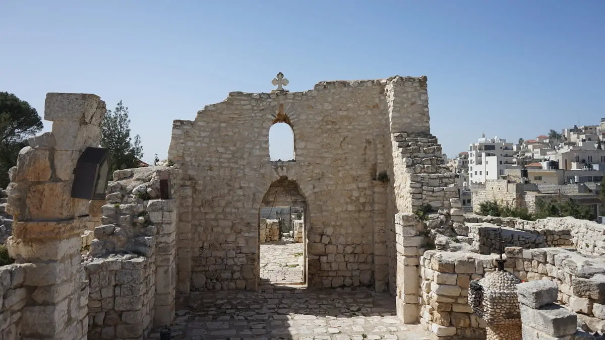 I resti della chiesa di san Giorgio a Taybeh risalente al V secolo, in Cisgiordania