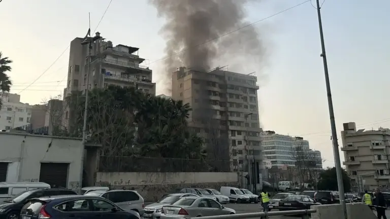 Triplo tap, colpito a Beirut il palazzo accanto a noi