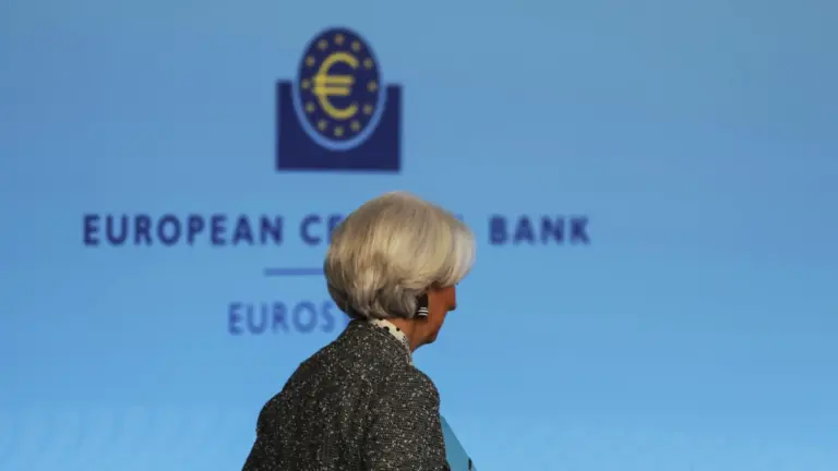 Posa quel bazooka, Lagarde
