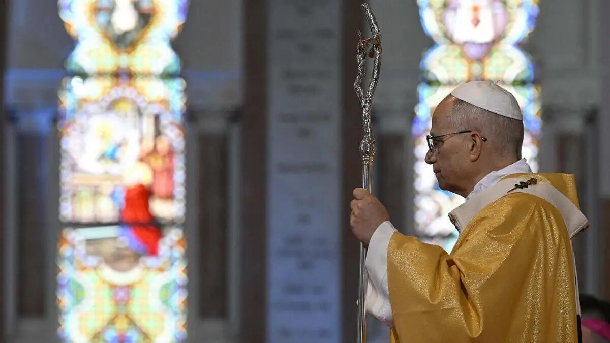 Papa Leone XIV celebra la Messa nella Basilica di Sant'Agostino ad Annaba, in Algeria, durante il suo viaggio apostolico in Africa (foto Ansa)