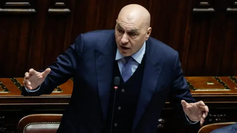 Il ministro della Difesa Guido Crosetto alla Camera dei Deputati durante le comunicazioni del Governo sulla crisi in Iran, Roma, 5 Marzo 2026