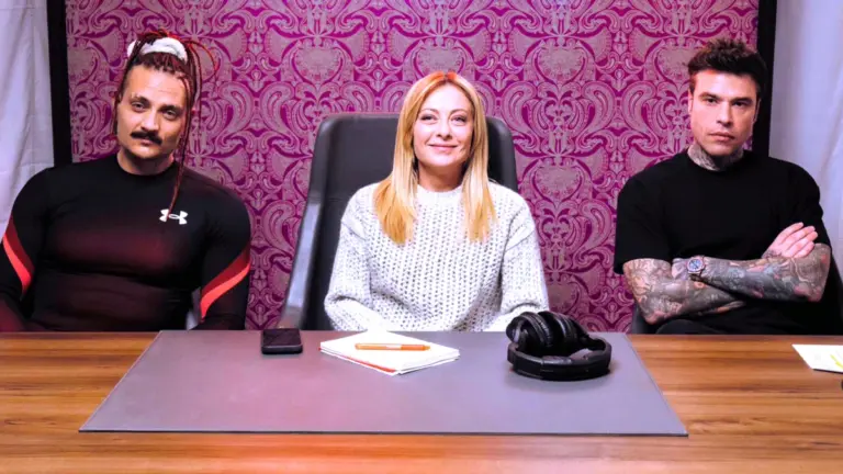 La presidente del Consiglio Giorgia Meloni ospite del podcast di Fedez e Mr. Marra durante la campagna elettorale per il referendum sulla riforma della magistratura, 17 marzo 2026 (foto Ansa)