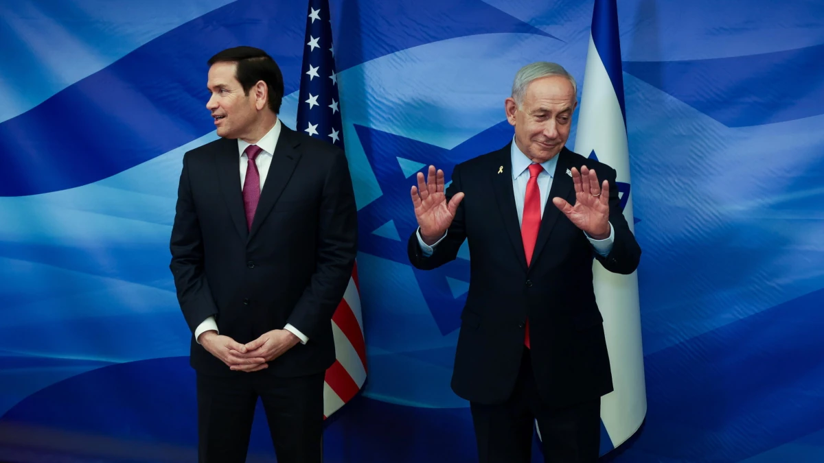 Il premier israeliano Benjamin Netanyahu (a destra) a Gerusalemme con il segretario di Stato americano Marco Rubio, 23 ottobre 2025 (foto Ansa)