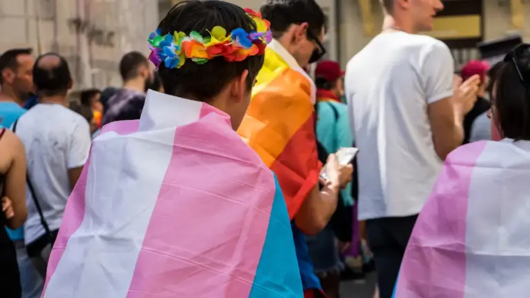 La transizione di genere non salva i ragazzi fragili. Anzi