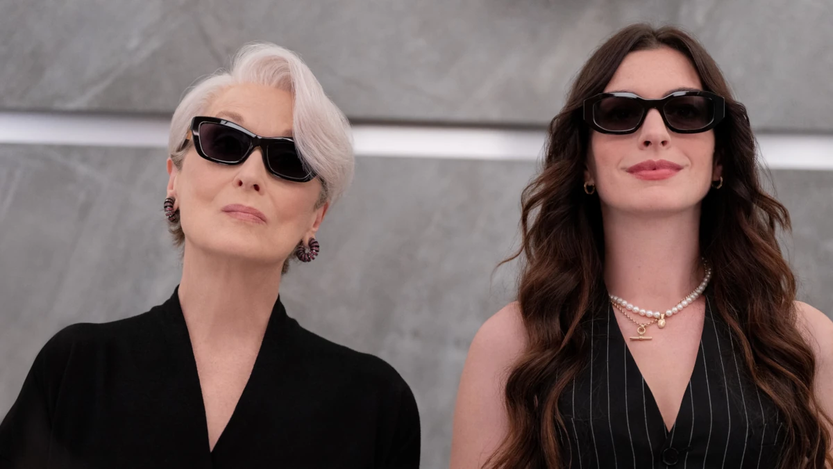 Fotogramma del film “Il diavolo veste Prada 2” di David Frankel con Meryl Streep e Anne Hathaway