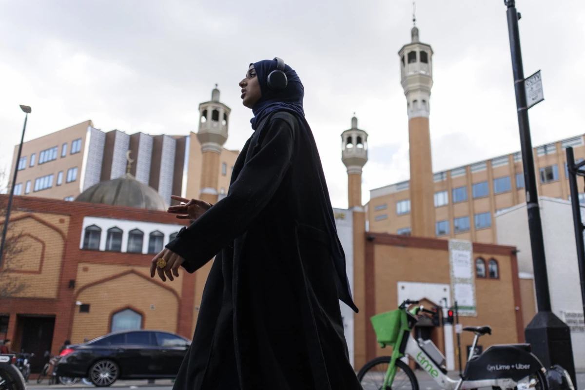 Moschea di East London, Whitechapel High Street Londra, 28 febbraio 2025 (foto Ansa)