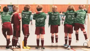 Meno figli, meno imprese. Ma la partita non è chiusa