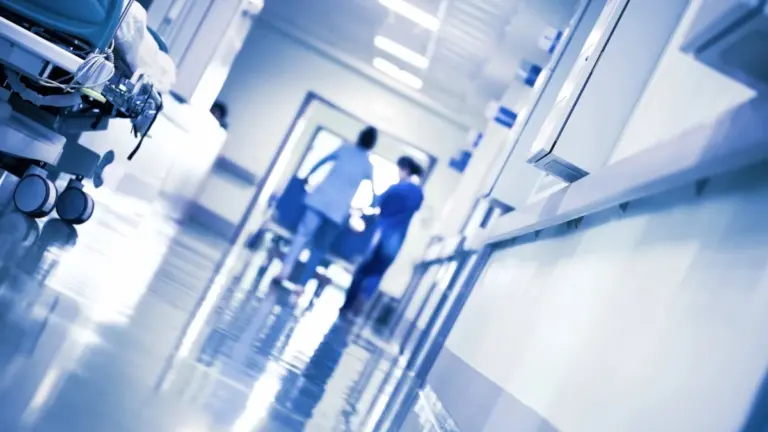 «Noi medici diciamo no alla legge sul suicidio assistito. Qualunque legge»