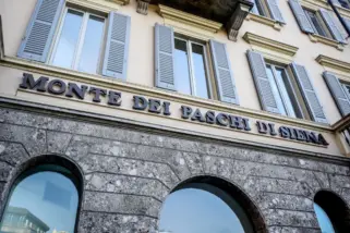 Chi non risika non rosica
