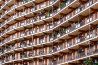 Una casa dopo l’altra