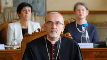 «La vita degli altri ci riguarda». La lezione di Piazzaballa a Bologna