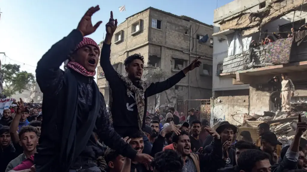 marcia di protesta contro Hamas a Beit Lahia, Striscia di Gaza, 26 marzo 2025