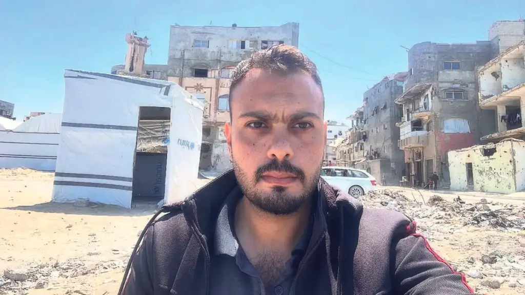Moumen al-Natour a Gaza City prima di fuggire in Italia