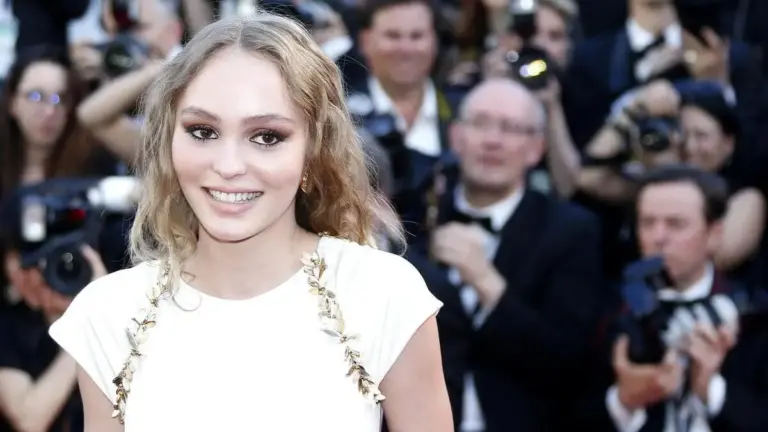 Lily Rose Depp, figlia dell'attore statunitense Johnny Depp e della cantante e attrice francese Vanessa Paradis