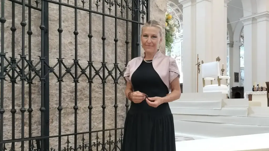 Elena Mutinelli, tra le più talentuose scultrici del XXI secolo